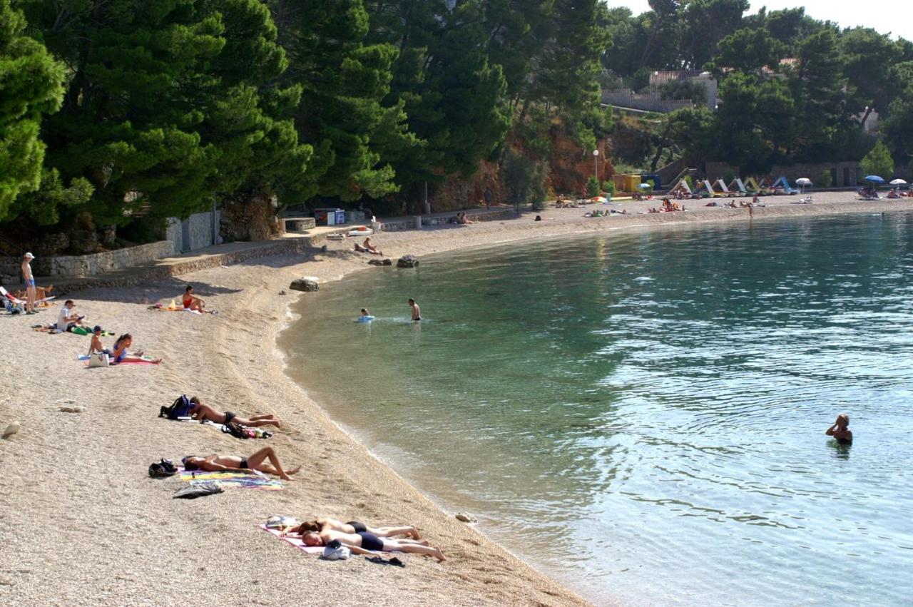 Apartments By The Sea Brela, Makarska - 18356 Buitenkant foto