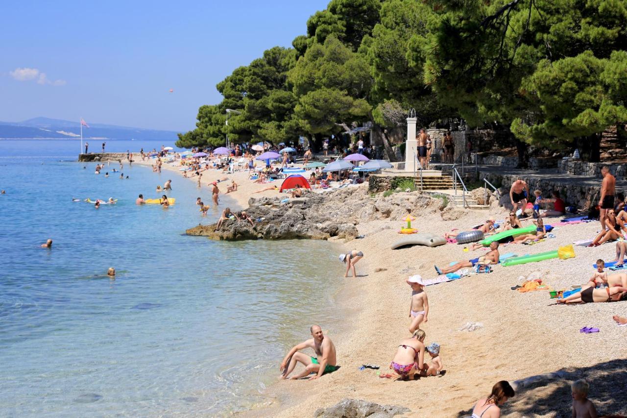 Apartments By The Sea Brela, Makarska - 18356 Buitenkant foto