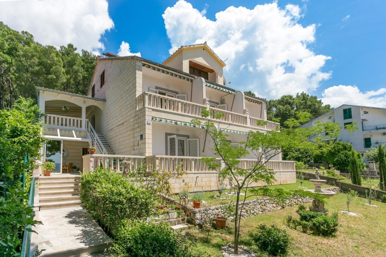 Apartments By The Sea Brela, Makarska - 18356 Buitenkant foto