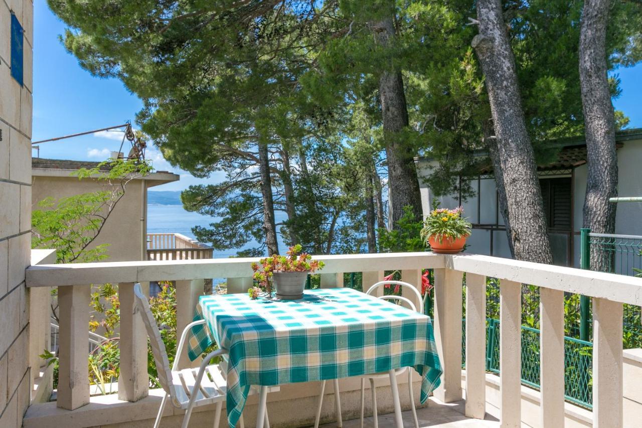 Apartments By The Sea Brela, Makarska - 18356 Buitenkant foto