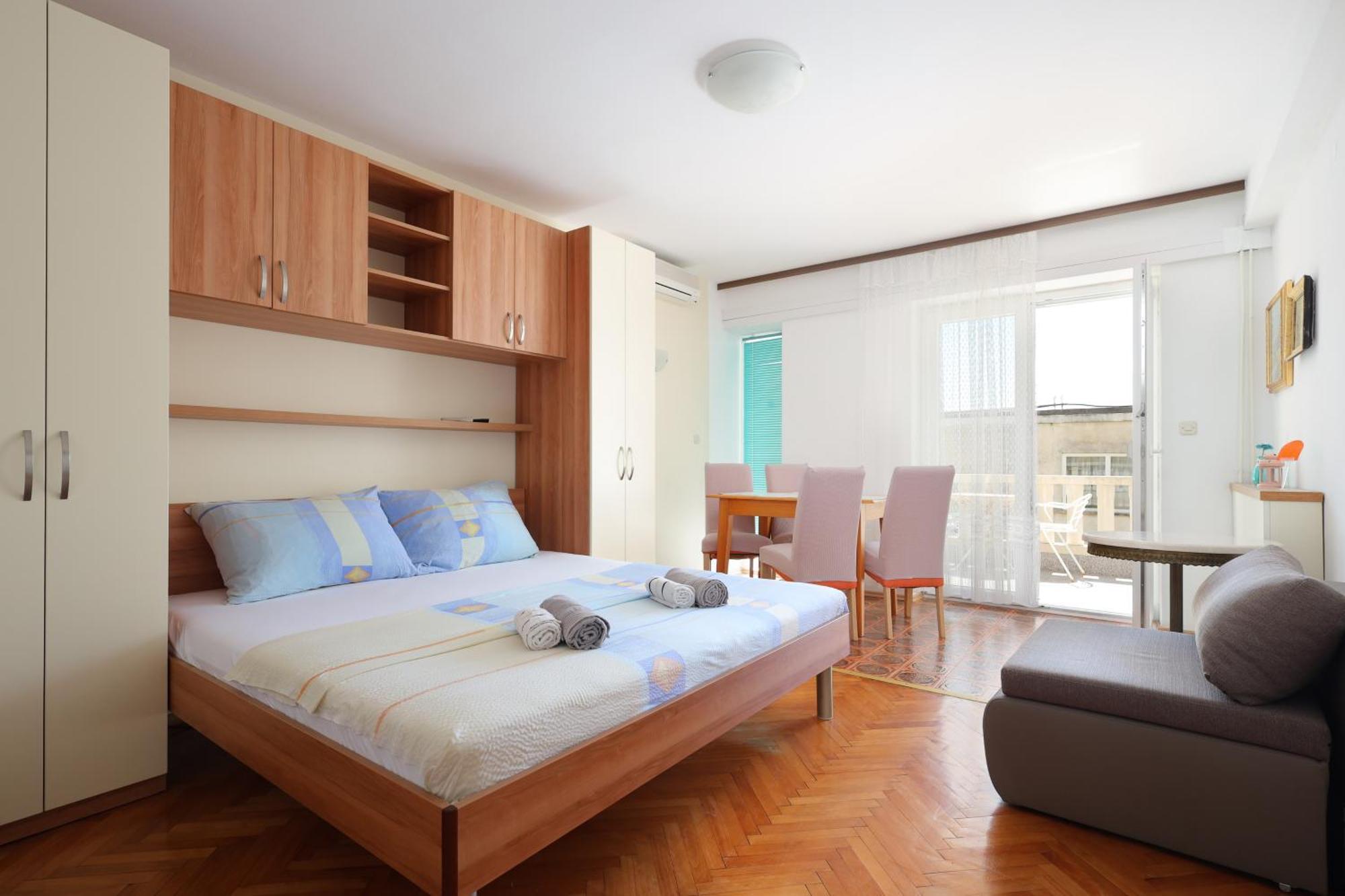 Apartments By The Sea Brela, Makarska - 18356 Buitenkant foto