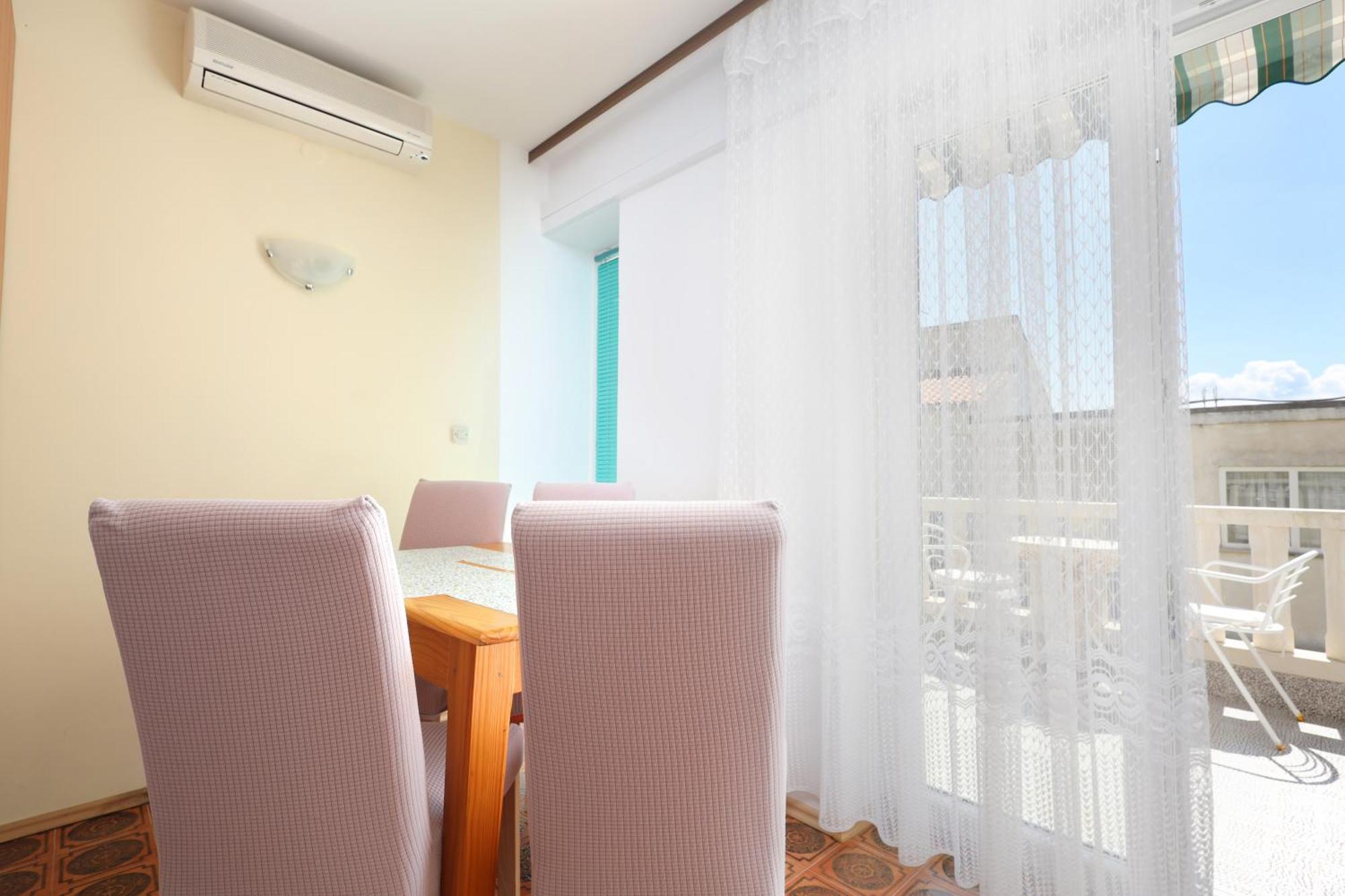 Apartments By The Sea Brela, Makarska - 18356 Buitenkant foto